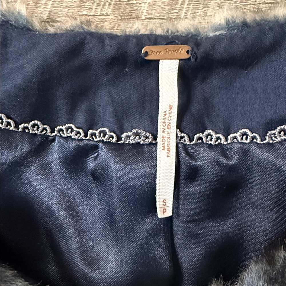 Free People Supernova Cropped Faux Fur Jacket S - Picture 3 of 7